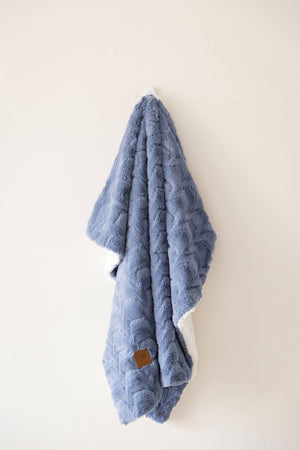 Cuddle Cookie Faux Fur Baby Blanket Zigzag Blue/Ivory